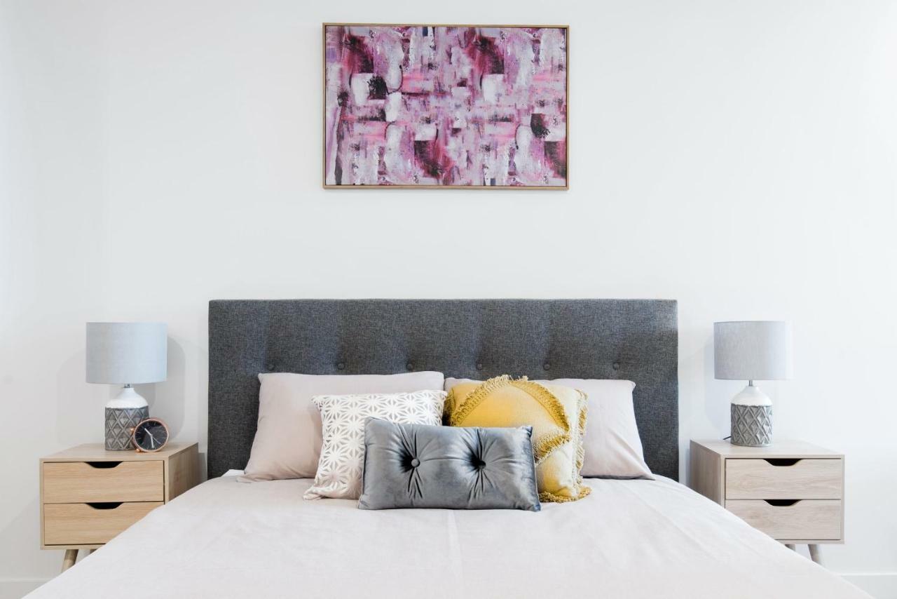 2 Bedrooms Apartment Doncaster Extérieur photo